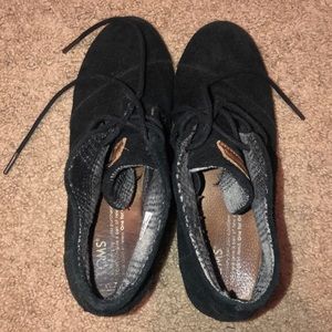 Wedge Toms